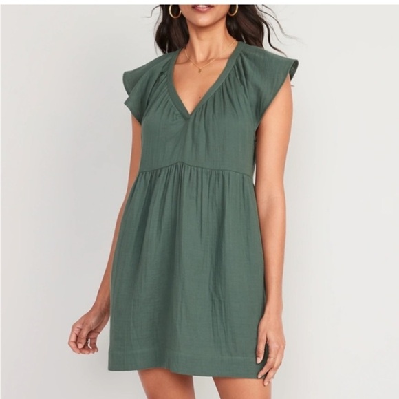 Old Navy Dresses & Skirts - Old Navy Green Flutter-Sleeve V-Neck Mini Swing Dress size small